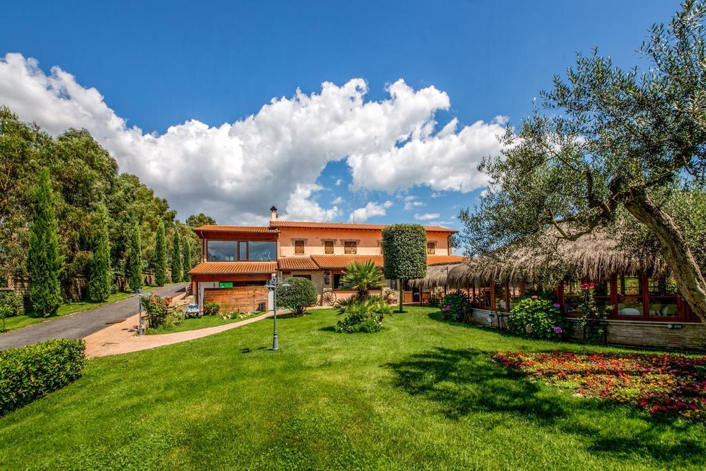 Agriturismo 4 Ricci Cerveteri Buitenkant foto